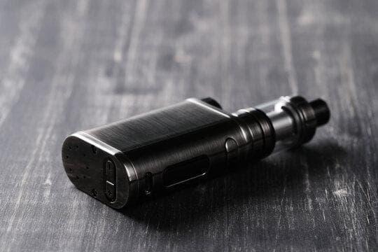 Elektrische Zigarette sicher nutzen und einweg vape entsorgen – umweltfreundliche Tipps, Regeln und Recyclinginfos