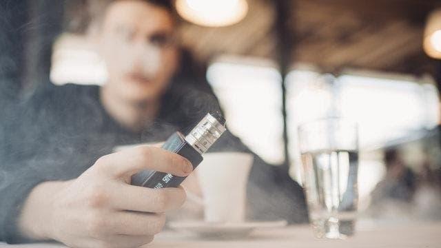 Vape Shop Erfahrungen – wie effizient setzt sich E Zigaretten Dampf ab und was bietet ein moderner Vape Shop Vape Shop Erfahrungen – wie effizient setzt sich E Zigaretten Dampf ab und was bietet ein moderner Vape Shop
