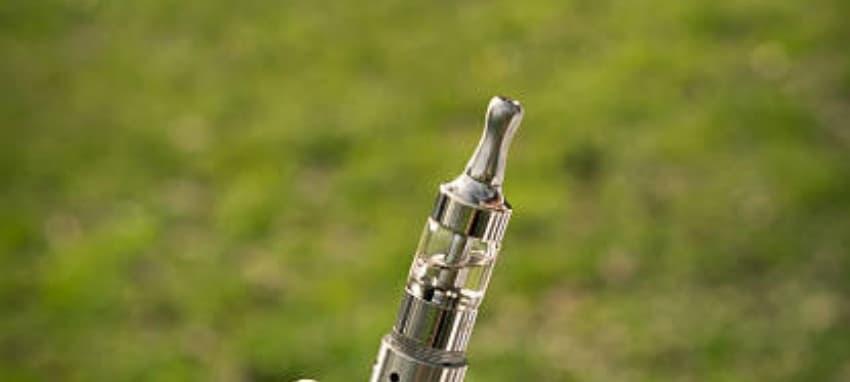 Online Vape Shop empfiehlt die besten hybrid e-zigaretten 2025 – Ratgeber zu Modellen, Akkulaufzeit und Geschmack