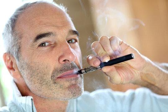EINWEG Hinweise ob eine e shisha im koffer flugzeug erlaubt ist und EINWEG Tipps zum sicheren Verpacken